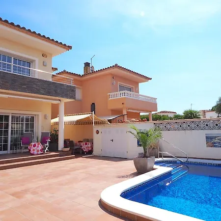 Holiday home Attractive With Private Pool *