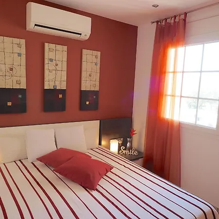 Holiday home Attractive With Private Pool Empuriabrava