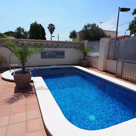Attractive With Private Pool Holiday home *